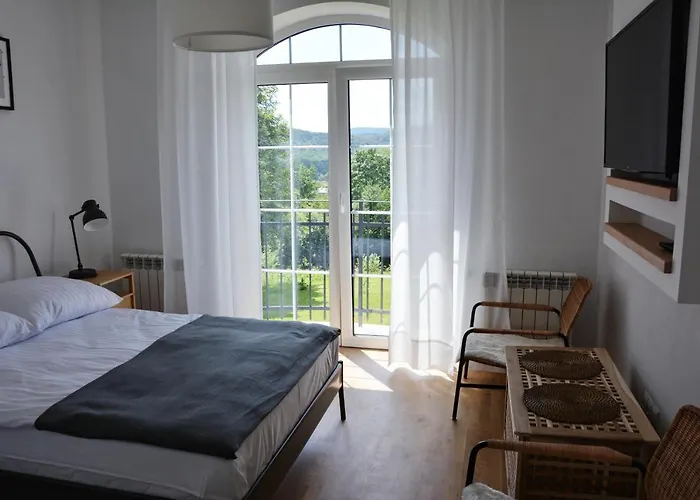 Czarny Dzial Konukevi 3*